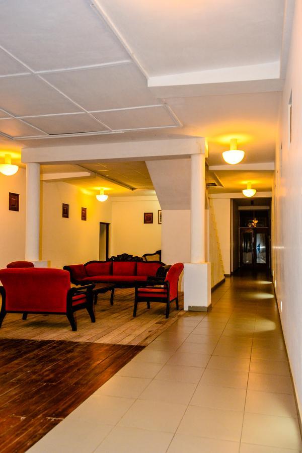 Rainbow Beach Hotel Νεγκόμπο Εξωτερικό φωτογραφία